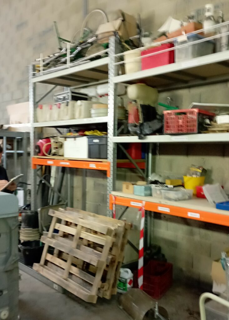 Devis debarras entrepot Nîmes